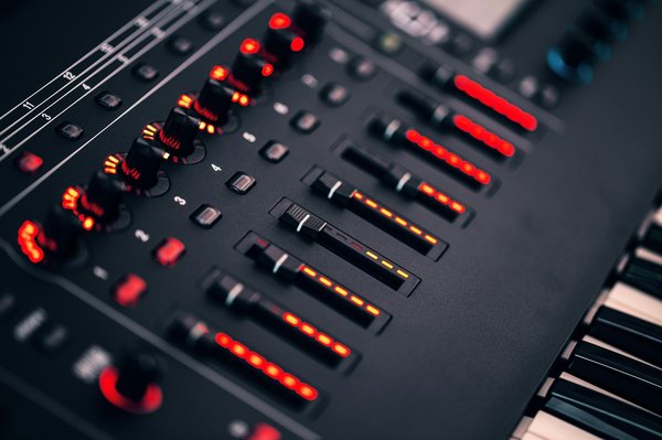 Top 5 claviers mécaniques incontournables pour gamers pc